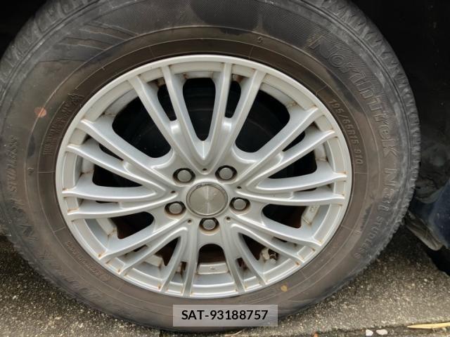 Toyota WISH 2009-10 8318235-22