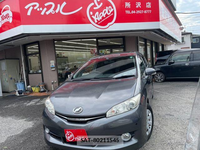 Toyota WISH 2017-06 8318228-0