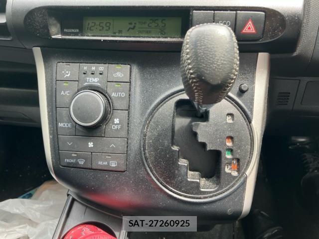 Toyota WISH 2011-08 8318237-12