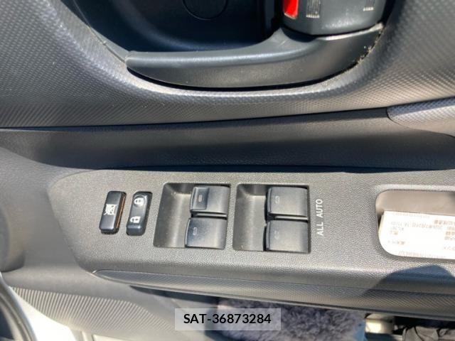 Toyota WISH 2011-09 8318233-12