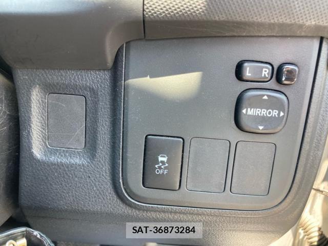 Toyota WISH 2011-09 8318233-13