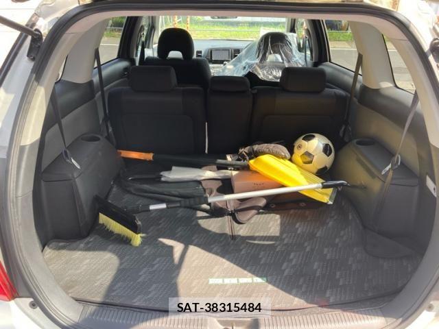 Toyota WISH 2003-01 8318232-10