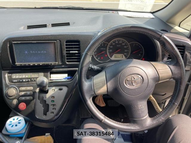 Toyota WISH 2003-01 8318232-13