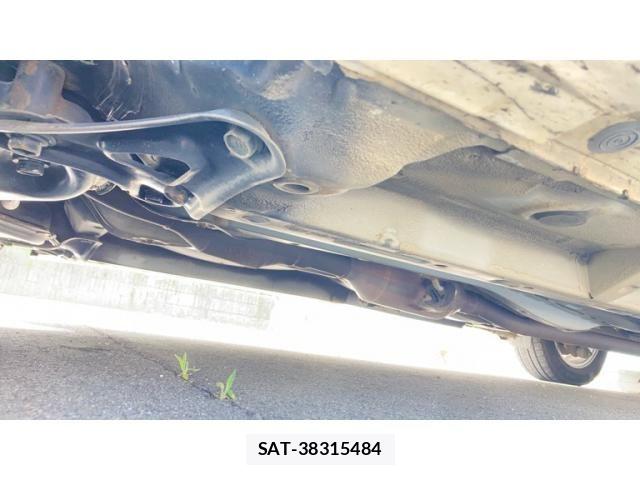 Toyota WISH 2003-01 8318232-18