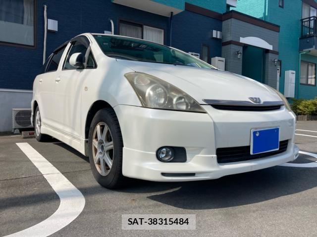 Toyota WISH 2003-01 8318232-2