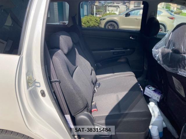 Toyota WISH 2003-01 8318232-5