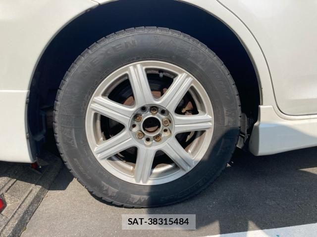 Toyota WISH 2003-01 8318232-7