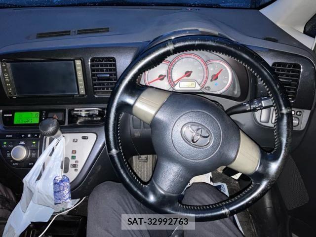 Toyota WISH 2007-09 8318236-13