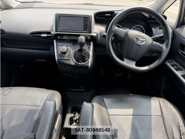 Toyota WISH 2009-09 8318230-2