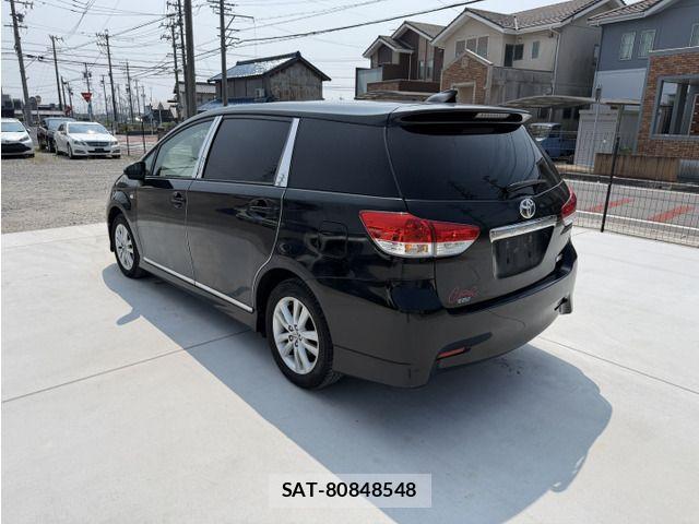 Toyota WISH 2009-09 8318230-5