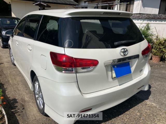 Toyota WISH 2011-11 8318234-4