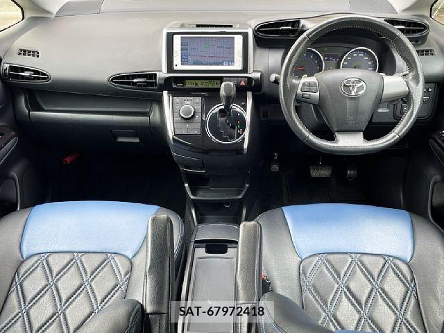 Toyota WISH 2012-10 8318227-1