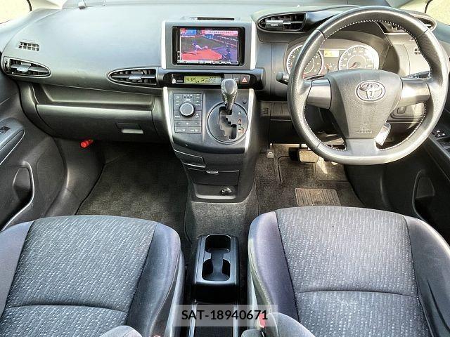Toyota WISH 2011-07 8318231-1