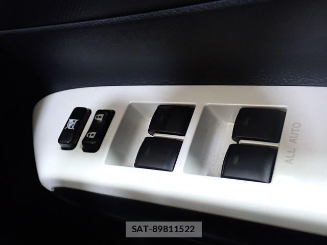 Toyota WISH 2013-11 8338583-19