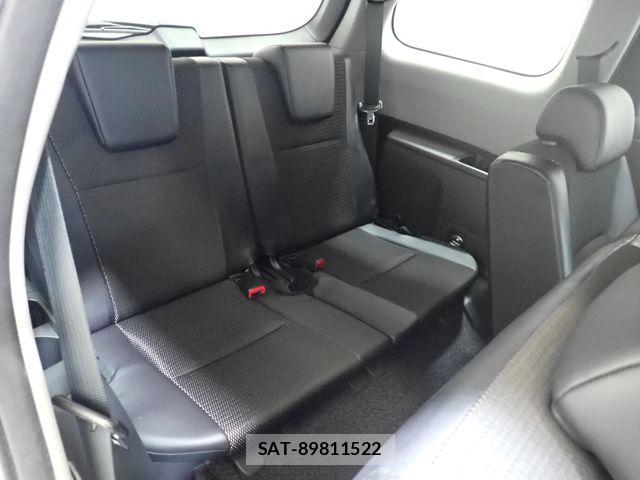 Toyota WISH 2013-11 8338583-22