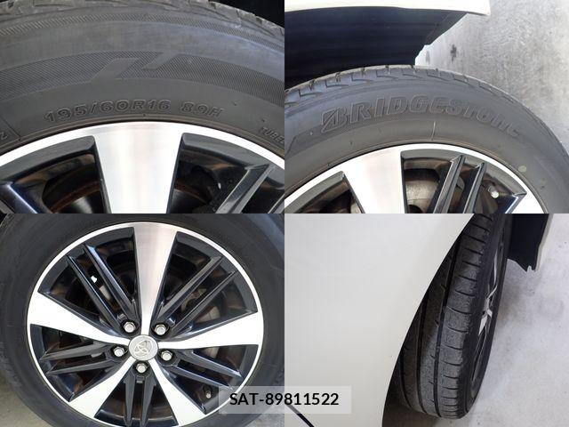 Toyota WISH 2013-11 8338583-25