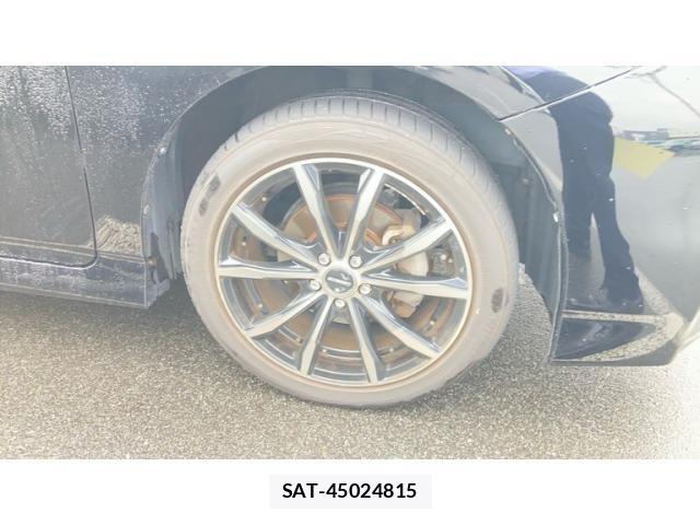 Toyota WISH 2014-08 8338581-5