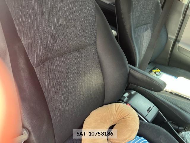 Toyota WISH 2009-05 8338582-9