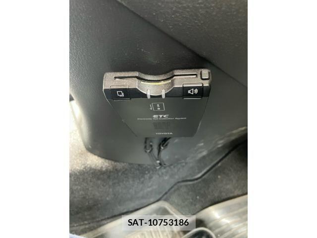 Toyota WISH 2009-05 8338582-11