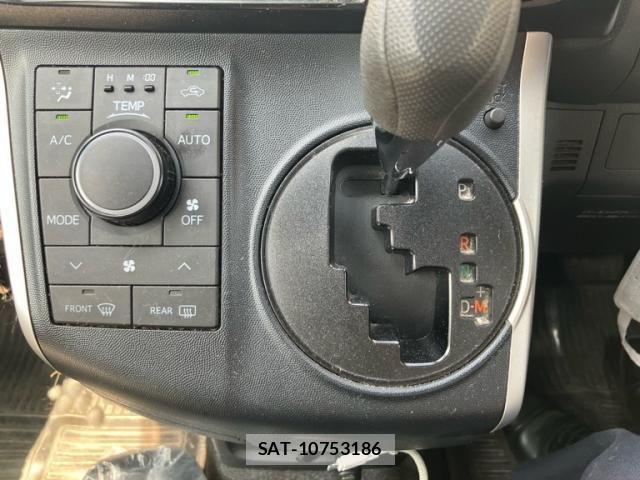 Toyota WISH 2009-05 8338582-12
