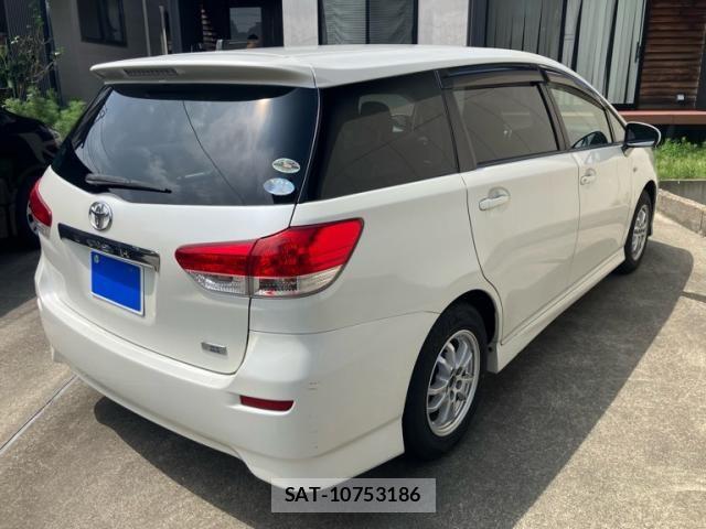 Toyota WISH 2009-05 8338582-1