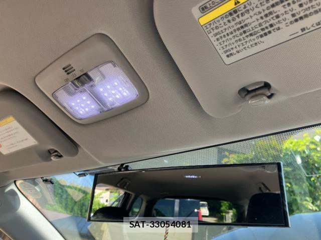 Toyota WISH 2009-08 8369898-18