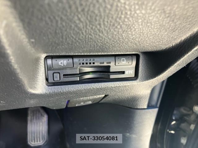 Toyota WISH 2009-08 8369898-20
