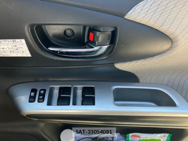 Toyota WISH 2009-08 8369898-21
