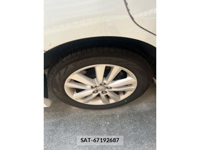 Toyota WISH 2009-09 8415985-5