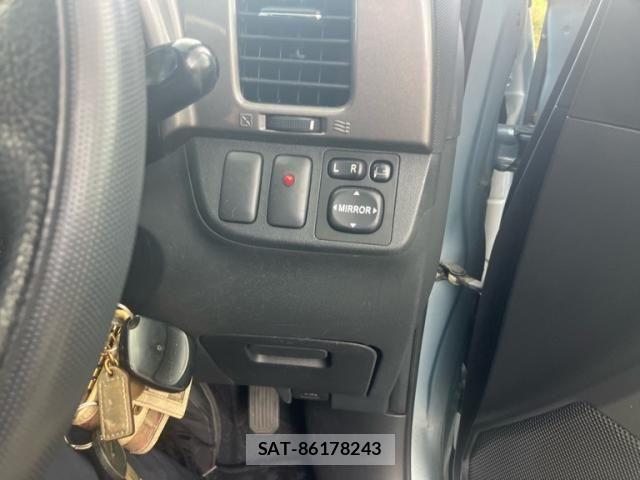 Toyota WISH 2004-09 8458808-11