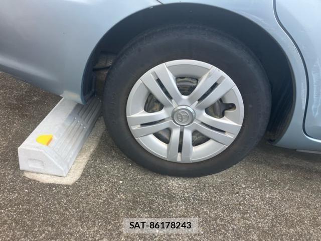 Toyota WISH 2004-09 8458808-2