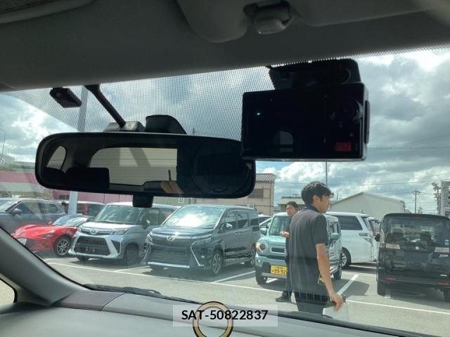 Toyota WISH 2013-03 8458805-16