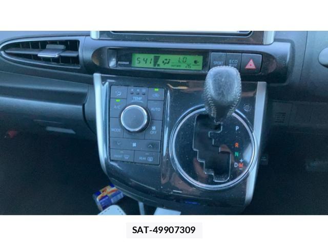 Toyota WISH 2015-08 8458807-19