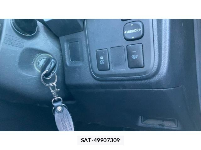 Toyota WISH 2015-08 8458807-21