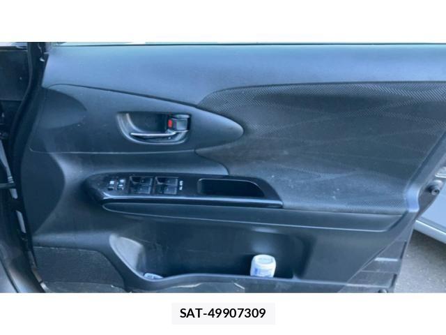 Toyota WISH 2015-08 8458807-23