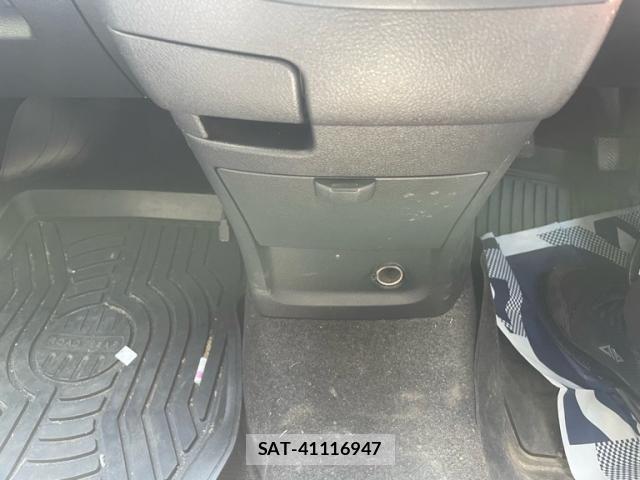 Toyota WISH 2011-06 8458811-20