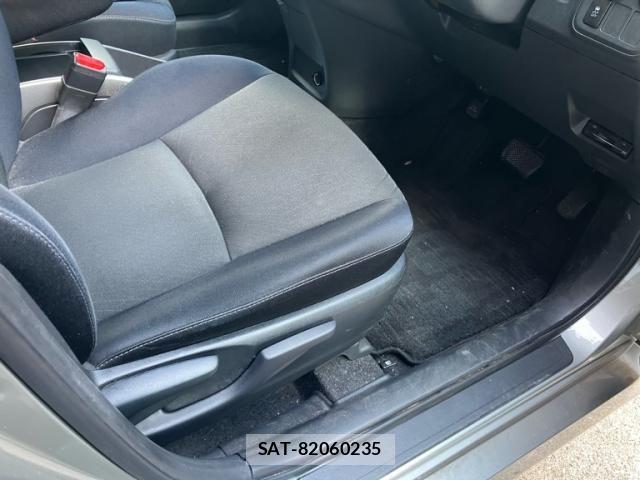 Toyota WISH 2009-08 8528327-19