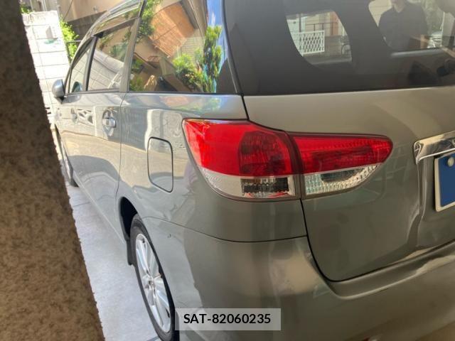 Toyota WISH 2009-08 8528327-5