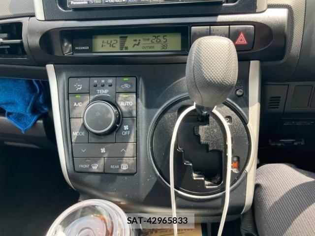 Toyota WISH 2010-05 8528329-13