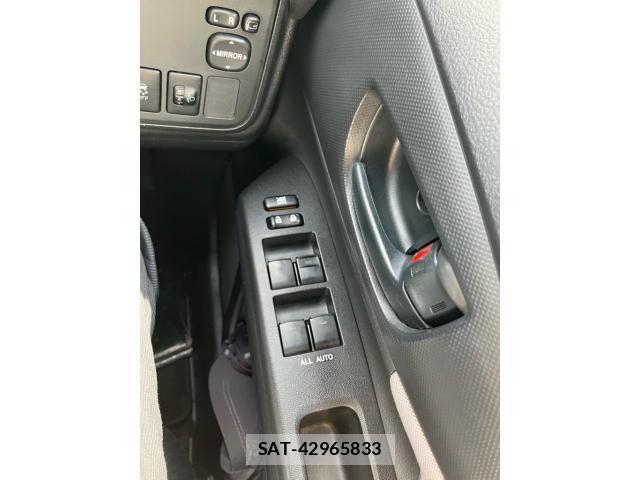 Toyota WISH 2010-05 8528329-16