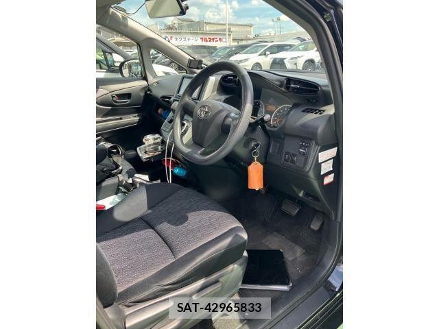 Toyota WISH 2010-05 8528329-18