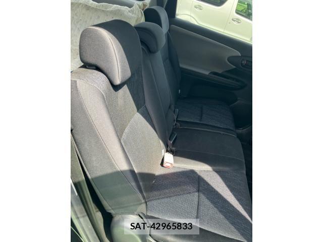 Toyota WISH 2010-05 8528329-21