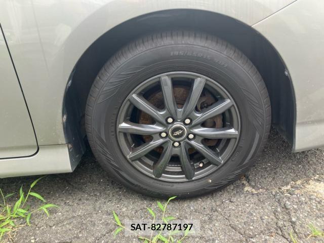 Toyota WISH 2011-01 8528332-9