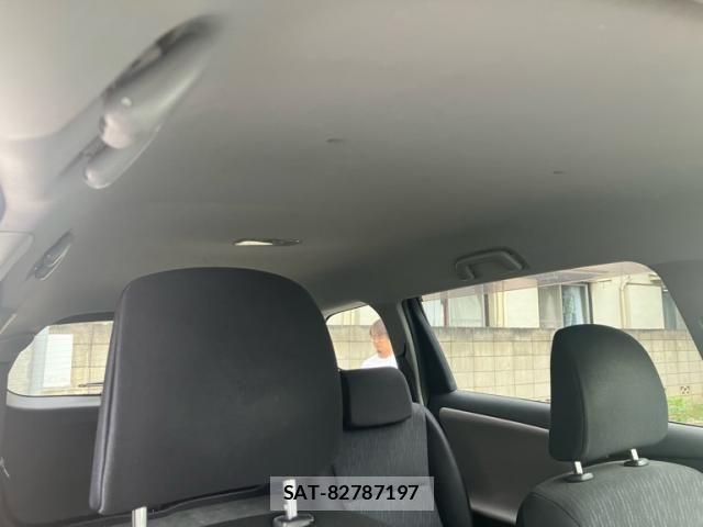 Toyota WISH 2011-01 8528332-15