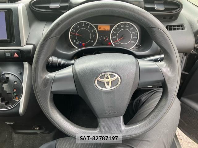 Toyota WISH 2011-01 8528332-16