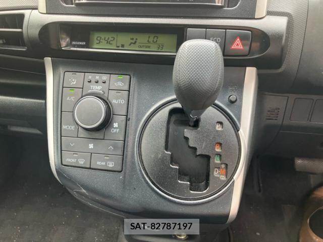 Toyota WISH 2011-01 8528332-21