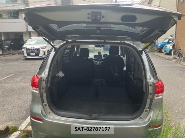 Toyota WISH 2011-01 8528332-5