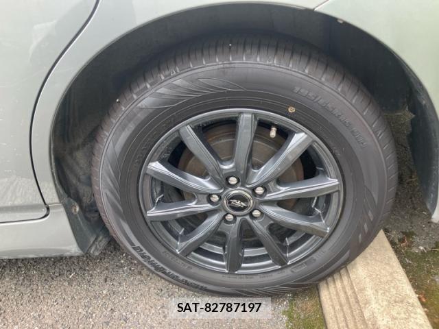 Toyota WISH 2011-01 8528332-7