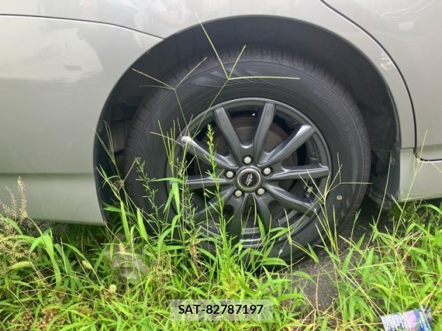 Toyota WISH 2011-01 8528332-8