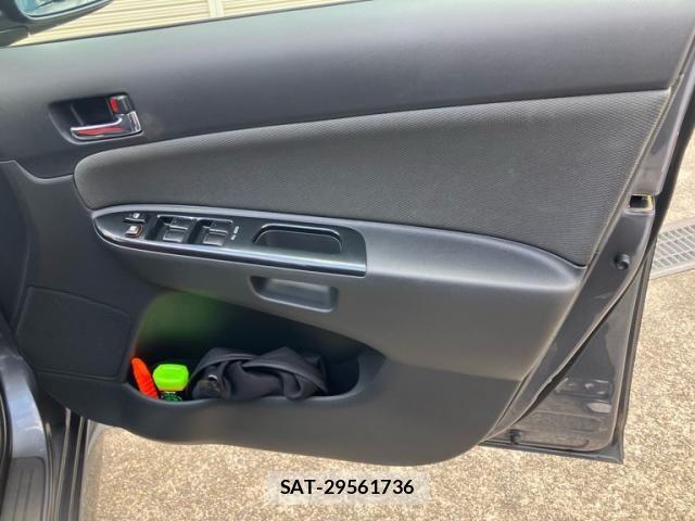 Toyota WISH 2004-04 8564173-10